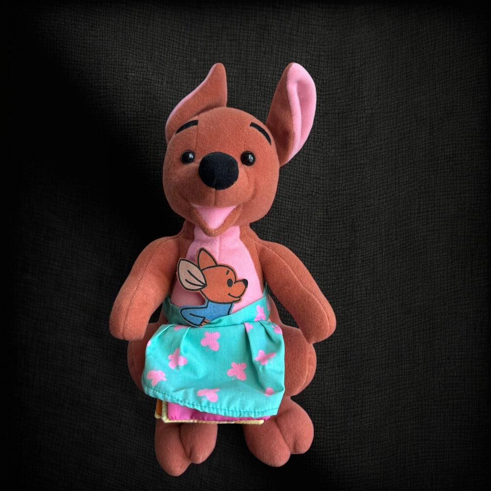 1995 Disney's Winnie the Pooh 13" Plush Kanga w/ Little Baker Roo Apron Book